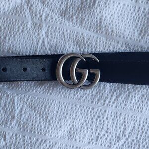 Gucci Double G Logo Skinny Black Leather Belt – Silver Buckle, Size M